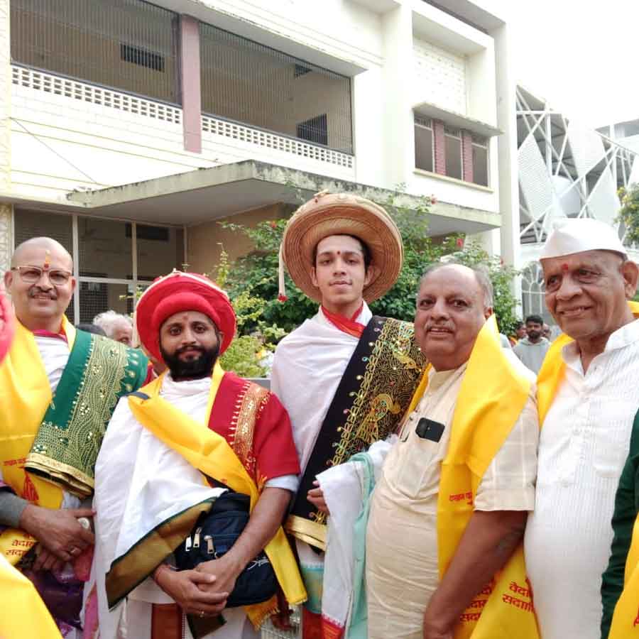 All need to know about Vedamurti Devavrat Mahesh Rekhe, 19 year old Vedic scholar praised by PM Narendra Modi for reciting 2,000 mantras