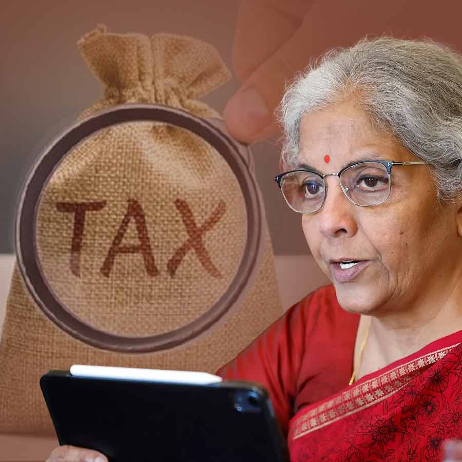 Seven States contribute more to total taxes than their share in devolutions from the Centre dgtl