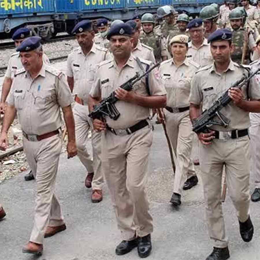 RPF suggested to investigate more about the individual who will be caught for stealing railway compartment goods