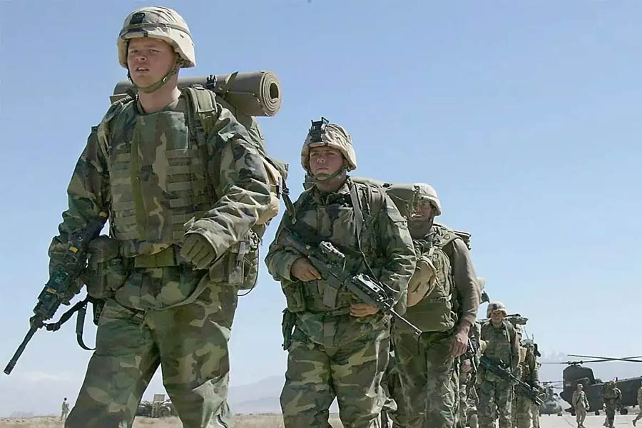 Beijing-Tokyo tension erupts amid Chinese Navy J-15 jets lock F-15 war planes of Japan 