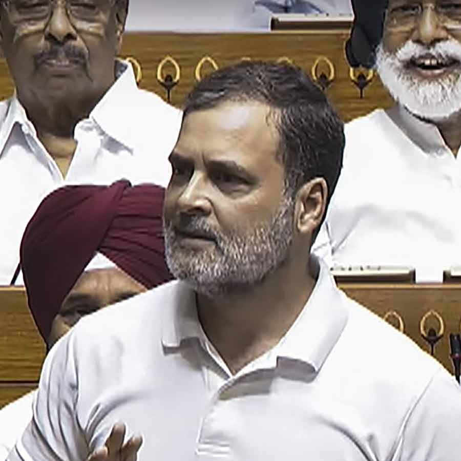 Rahul Gandhi again slams Amit Shah for using obscene words
