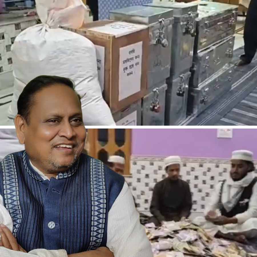 Donation for Humayun Kabir’s Babri Masjid crossed three crores, gold and ornaments also donated dgtld