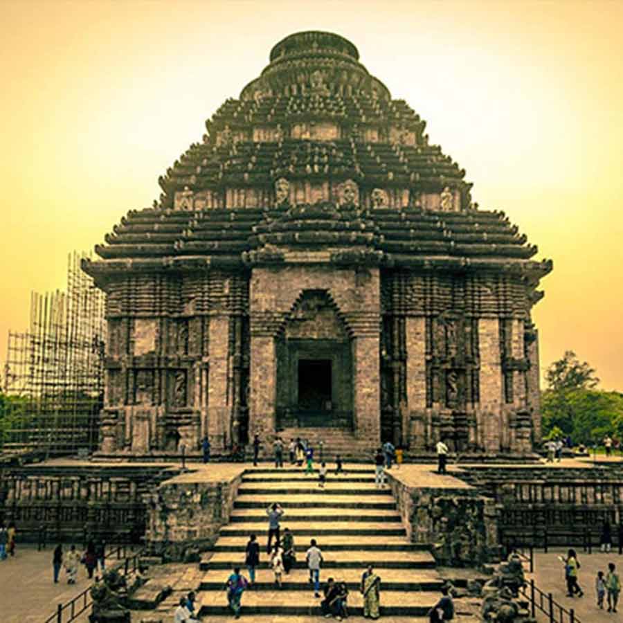 Sand removing work from Jagmohan in Konark Sun Temple starts dgtl