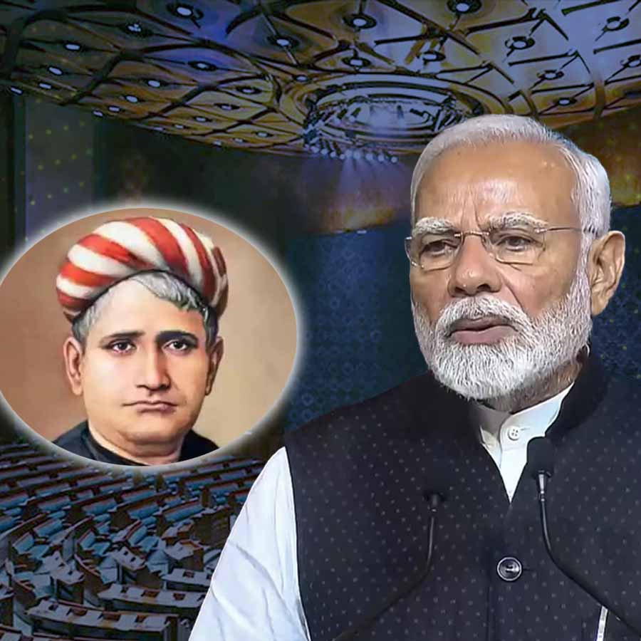 TMC MPs silent protest after PM Modi refers to BankimChandra Chattopadhyay as Bankimda sparking a political row dgtl