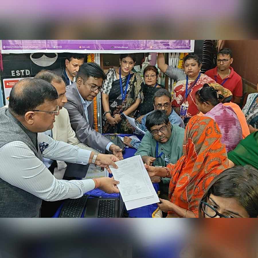 Special camp of SIR was held in Sonagachi on Tuesday