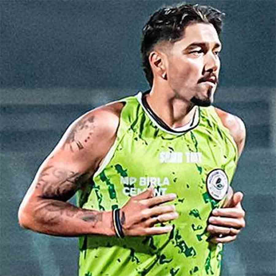 লক্ষ্য: ওজন কমিয়ে ছন্দে ফিরতে মরিয়া দিমিত্রি।