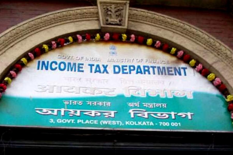 Rs 20 thousand to Rs 2 lakh cash transaction triggers 100 percent penalty in new law of Income Tax 