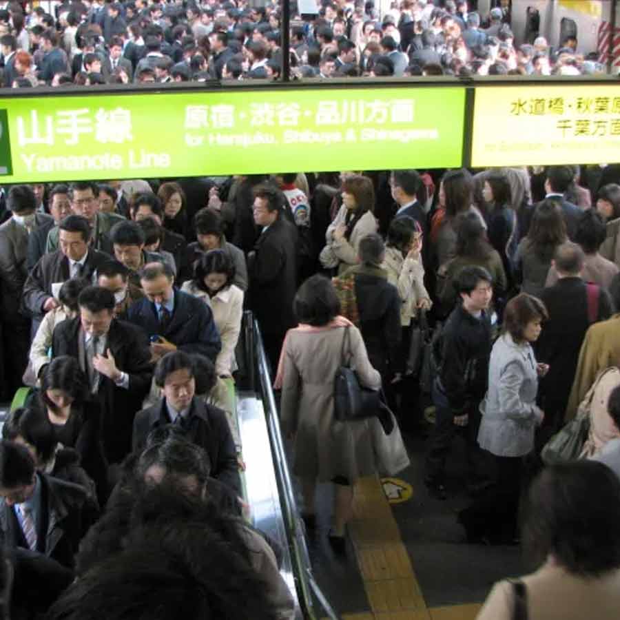 All need to know about Japan’s Shinjuku Station, known as Busiest station of the world