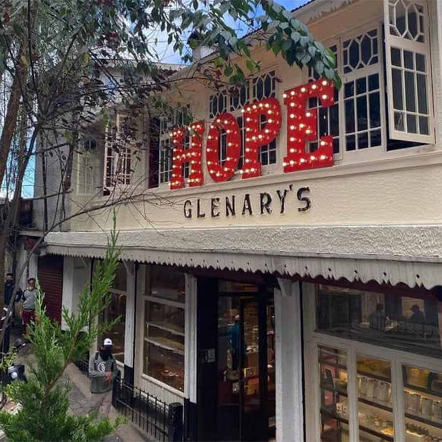 ‘গ্লেনারিজ়’ রেস্তরাঁ।