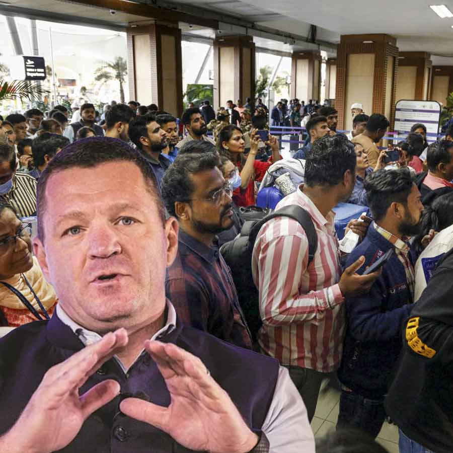 Indigo CEO Peter Elbers arrives before DGCA with necessary documents dgtl