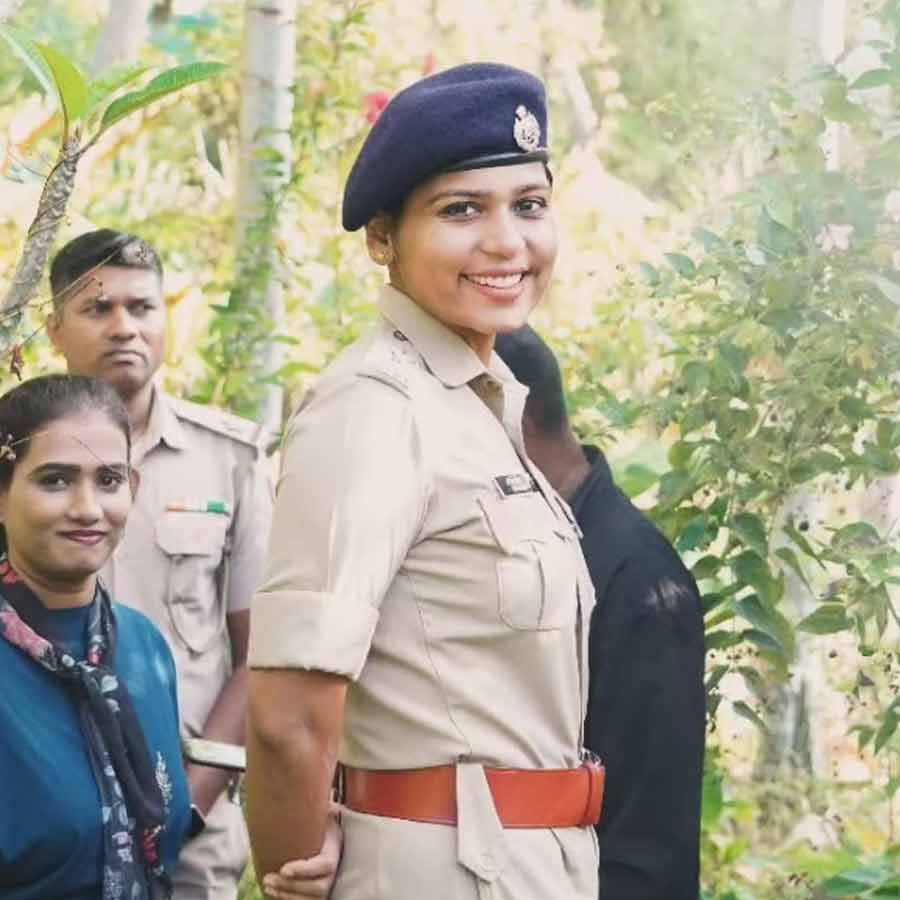 All need to know about IPS Isha Singh, who scolds Thalapathy Vijay’s party TVK’s leaders