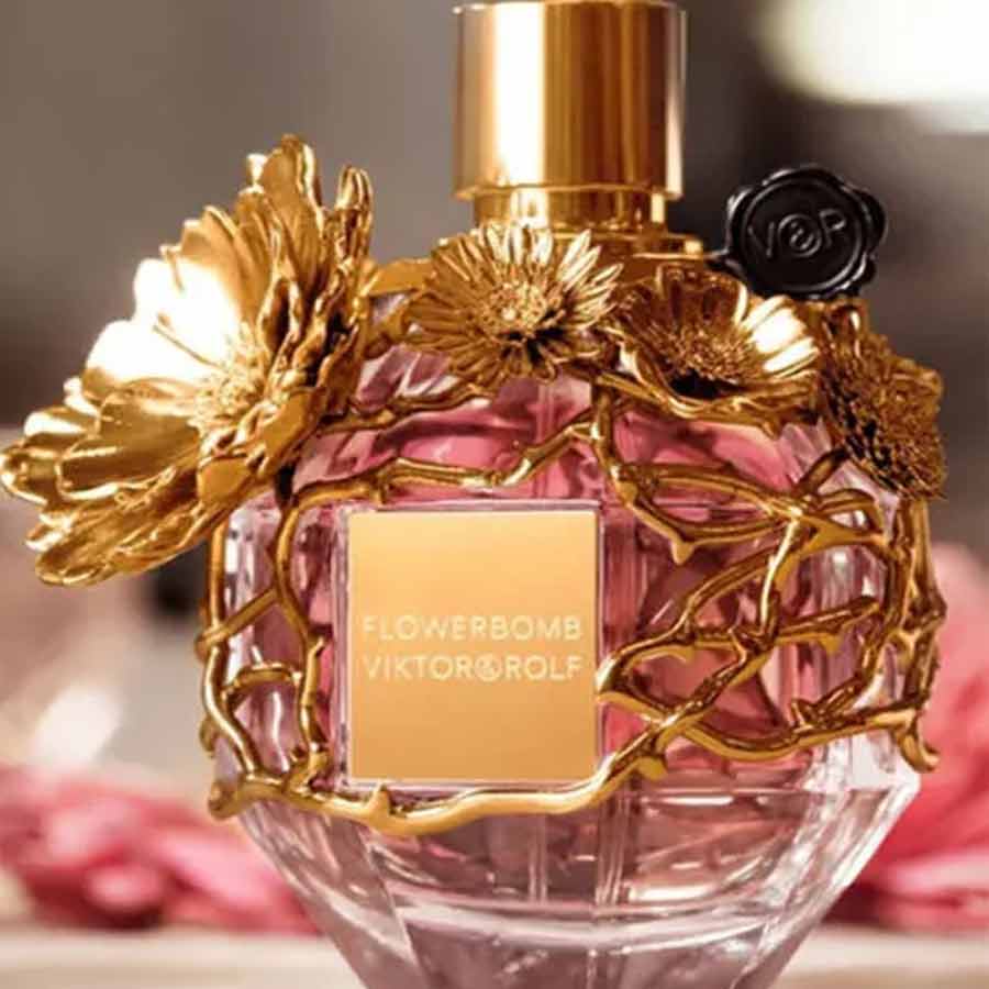 All need to know about Shumukh, the costliest perfume in the world, it’s bottle has more than 3500 diamond in it