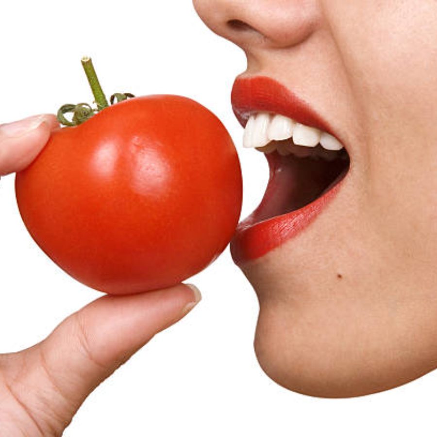 what would happen to your skin if you daily eat a tomato this winter dgtl