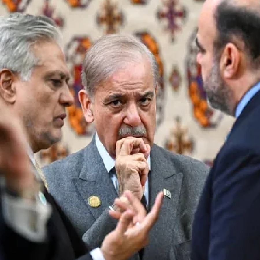 Pakistan PM Shehbaz Sharif Gate-crashed Vladimir Putin’s Meeting after waiting 40 Mins for  Russia’s  President