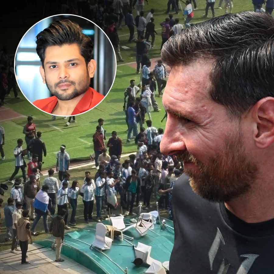 মেসির অনুষ্ঠানে চৃড়ান্ত বিশৃঙ্খলা।