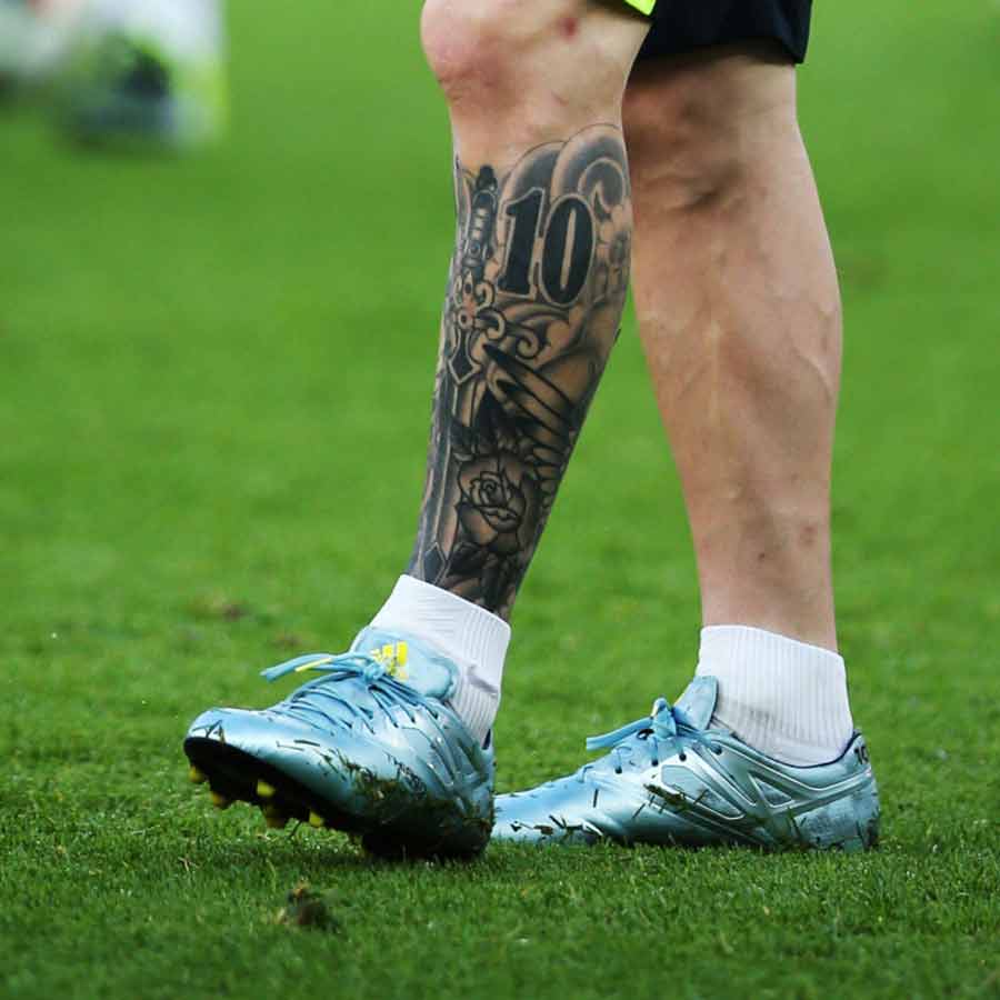 আগে যা ছিল মেসির বাঁ পায়ে।