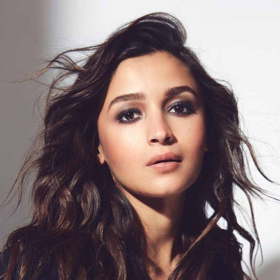 আলিয়া ভট্টের এমন কেশসজ্জা কী ভাবে করা সম্ভব?