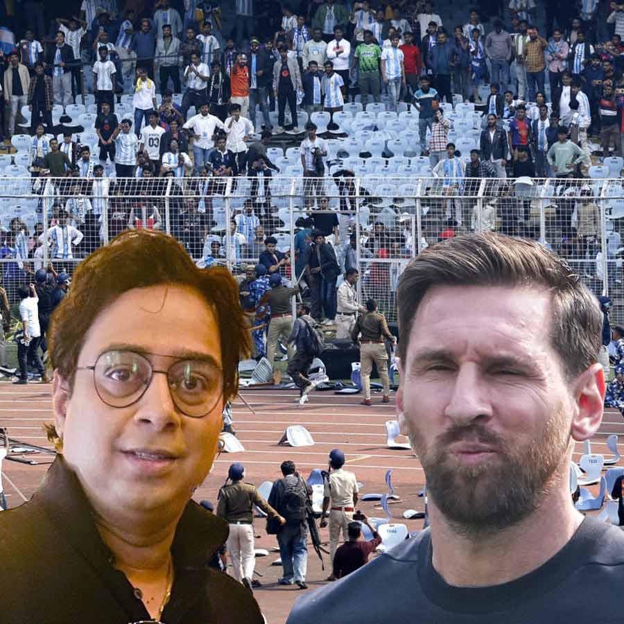 Unrest situation of Yuba Bharati Krirangan during Lionel Messi’s tour dgtl