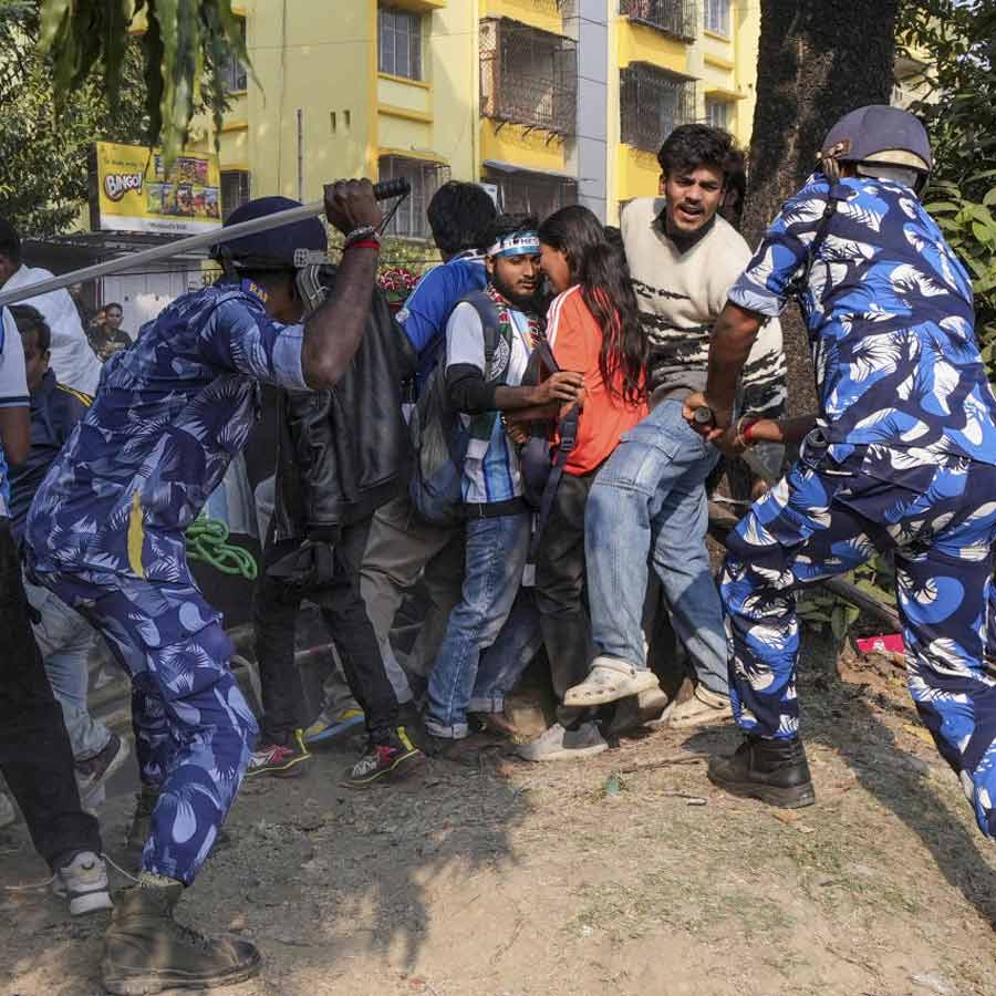 Reactions of BJP, Congress, CPM and West Bengal governor CV Ananda Bose on Yuva Bharatiu fiasco over Lionel Messi event dgtl