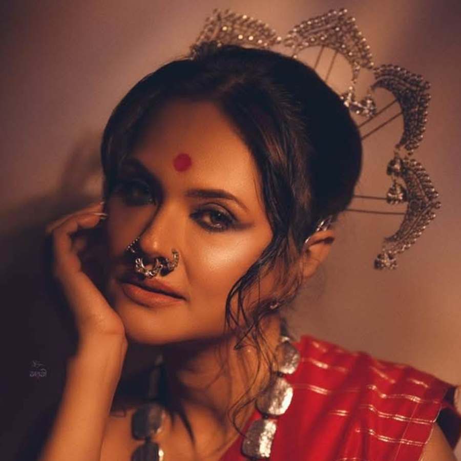 actress Rupa Bhattacharjee protests on Hindu-Muslim division