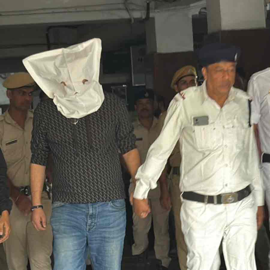 Lionel Messi event, organizer Shatadru dutta sent to 14 days PC by Kolkata court dgtl