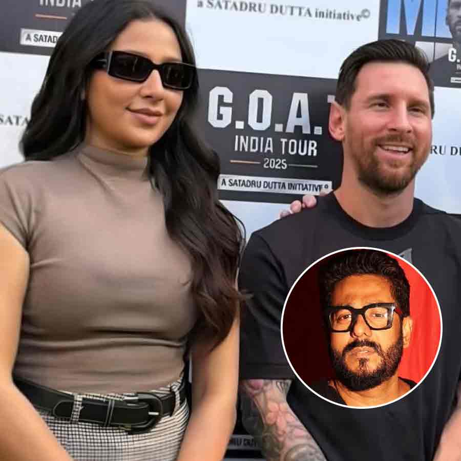 TMC MLA, Director Raj Chakraborty Supports Subhashree Ganguly After Messi-Incident dgtl