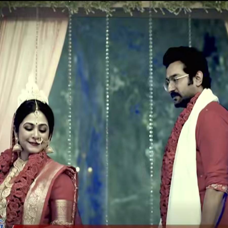বিয়ের সাজে ধারাবাহিক ‘চিরদিনই তুমি যে আমার’-এ পায়েল দে, জীতু কমল।