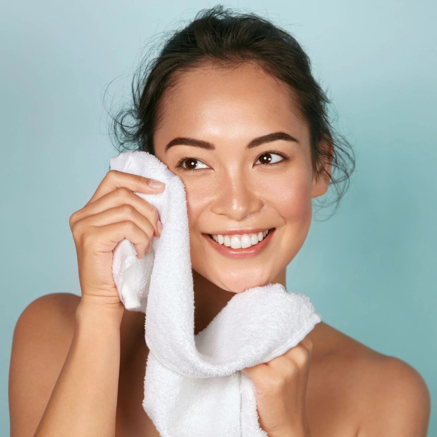 Anshula Kapoor shares she uses separate towel for face as her skincare routine, why is it necessary dgtl