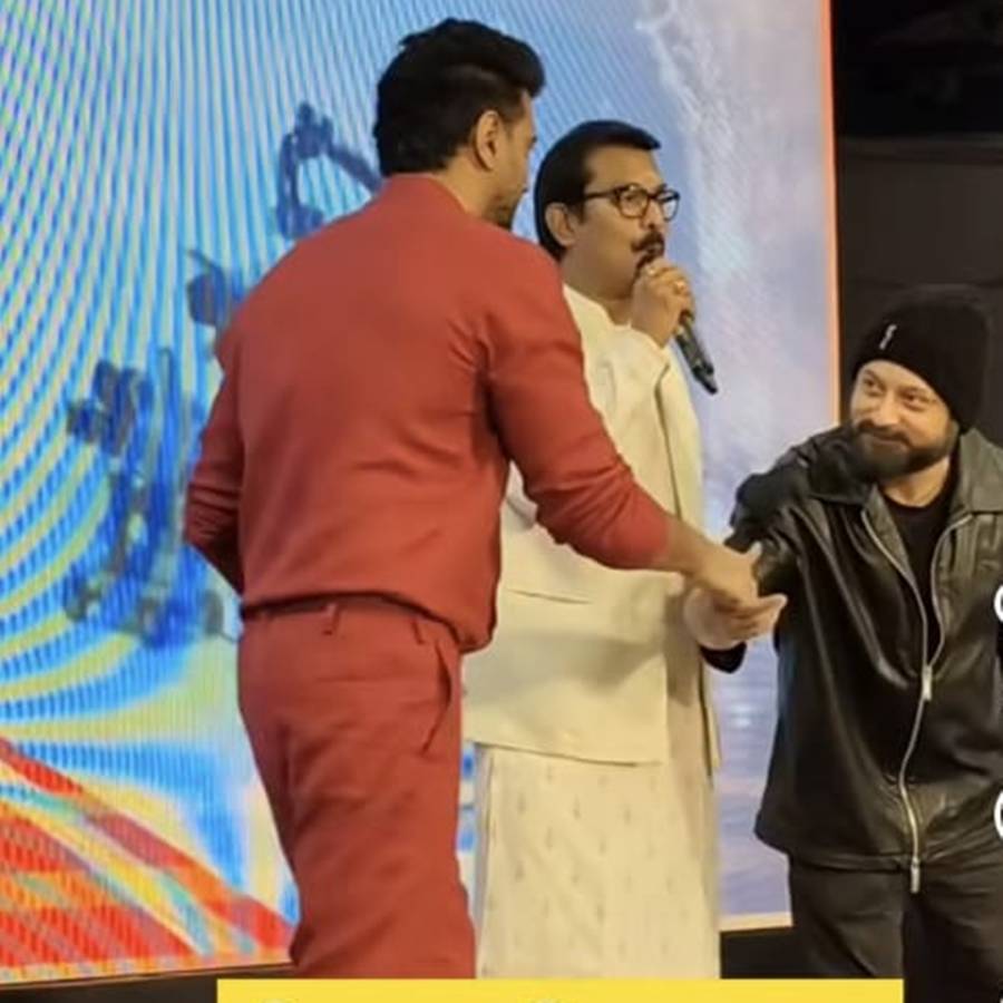 Swarup Biswas brought Dev and Shiboprosad Mukherjee together on the same stage dgtl