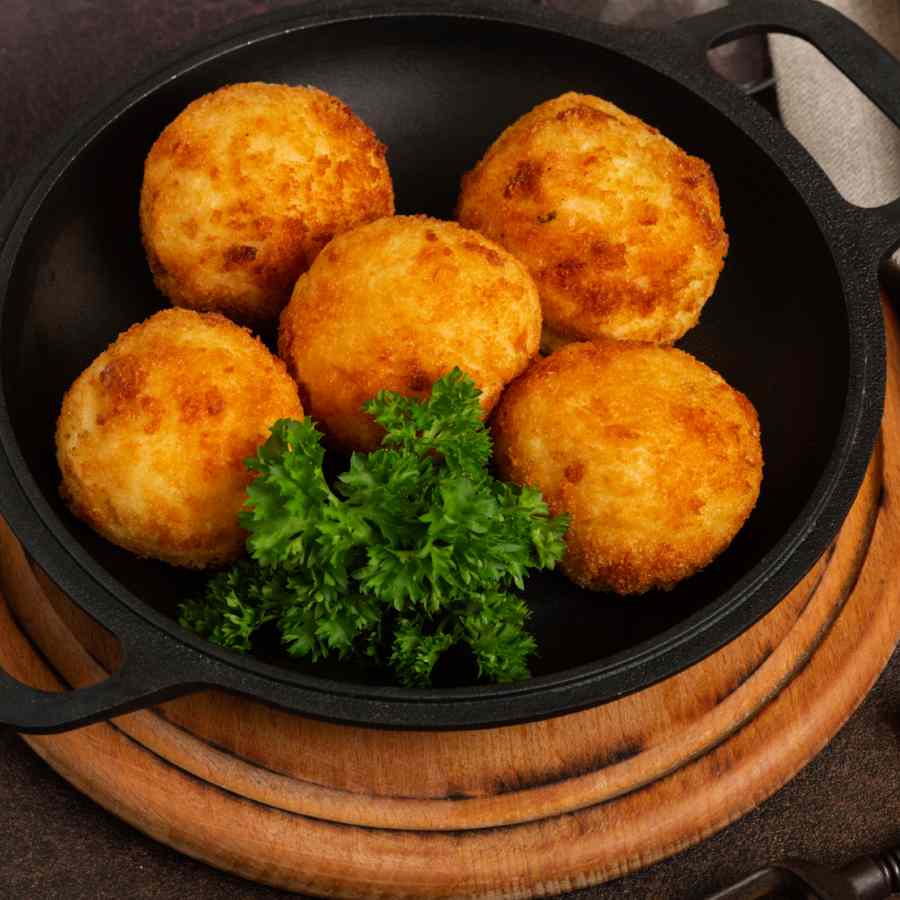 Here are some easy New Year party healthy snacks you can make easily