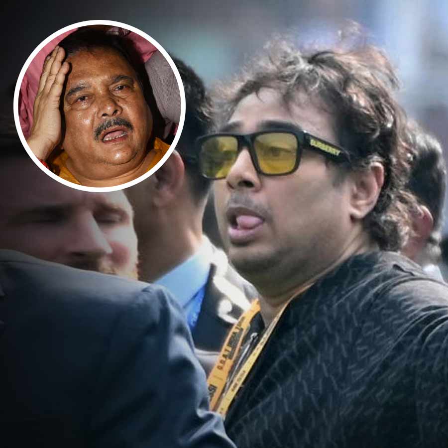 13 years ago, former sports minister Madan Mitra was also embarrased by Shatdru Dutta