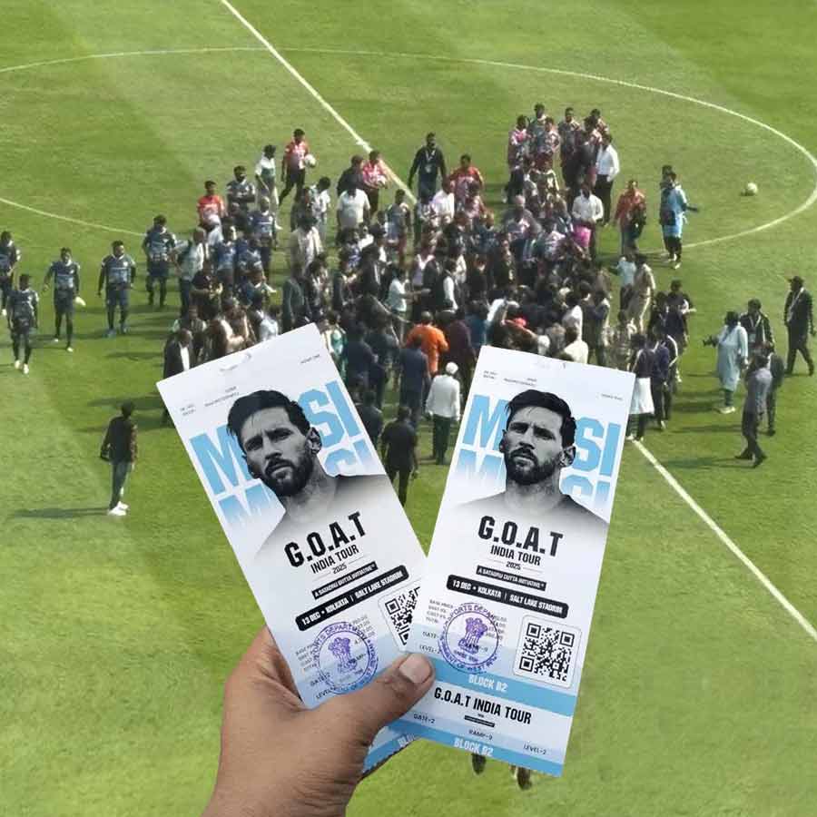 WB administration considering provisions of refunding money to audience of Messi Event at Yuva Bharati