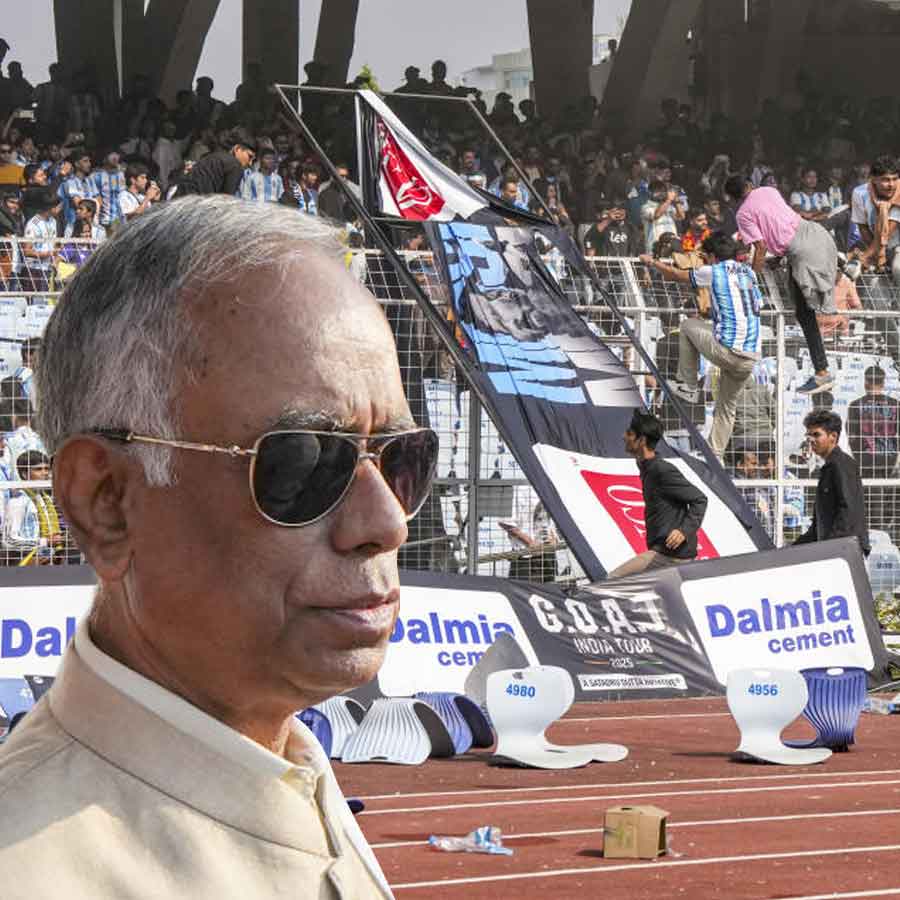 অবসরপ্রাপ্ত বিচারপতি অসীমকুমার রায়।