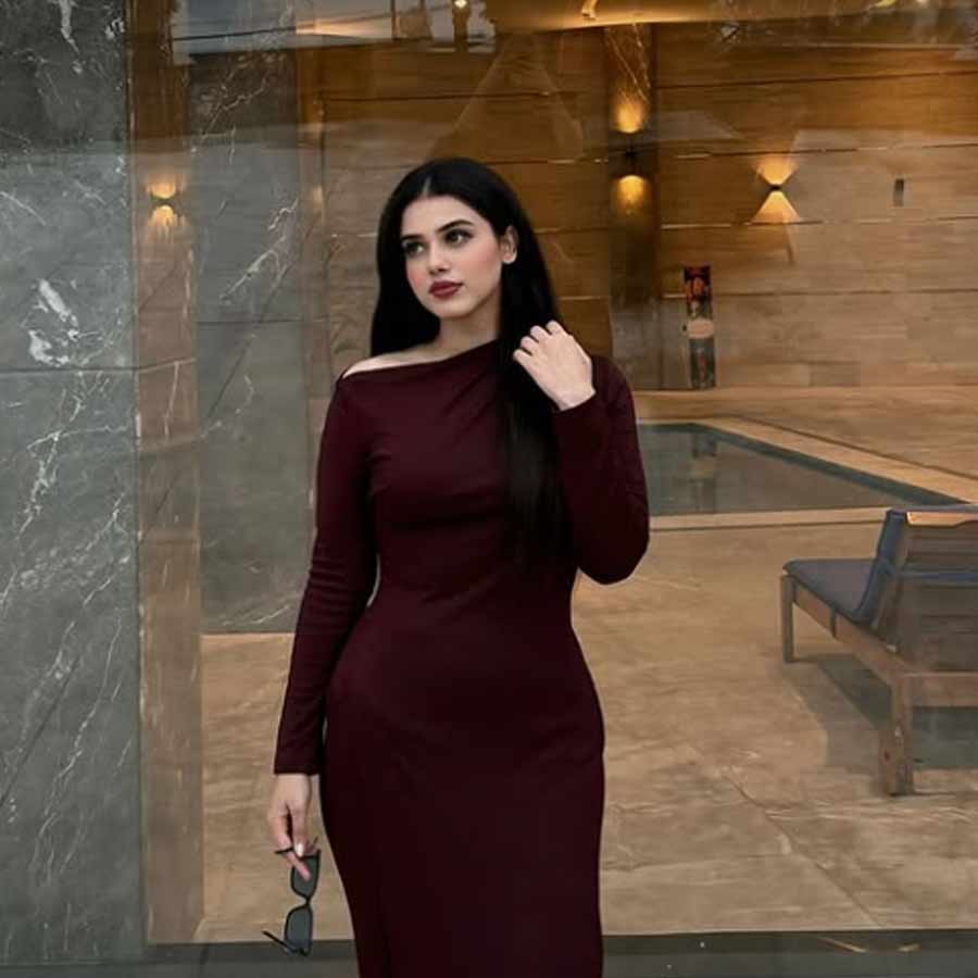 who is Sarsarahat Girl