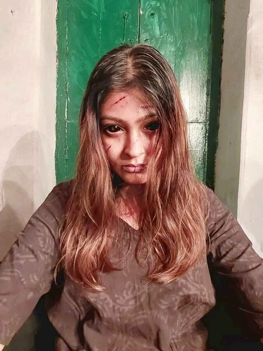 ভৌতিক সিরিজ় ‘মিডিয়াম’-এ রুকমা রায়।