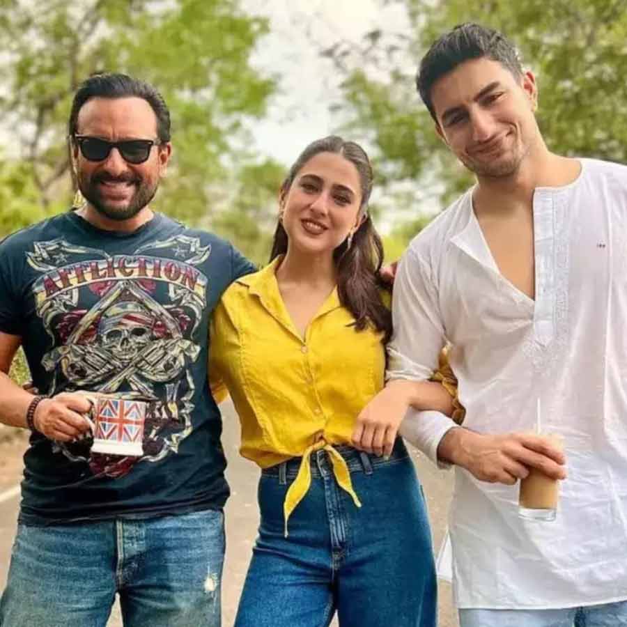 Saif Ali Khan revealed that he felt bad watching Sara and Ibrahim Ali khan struggle dgtl