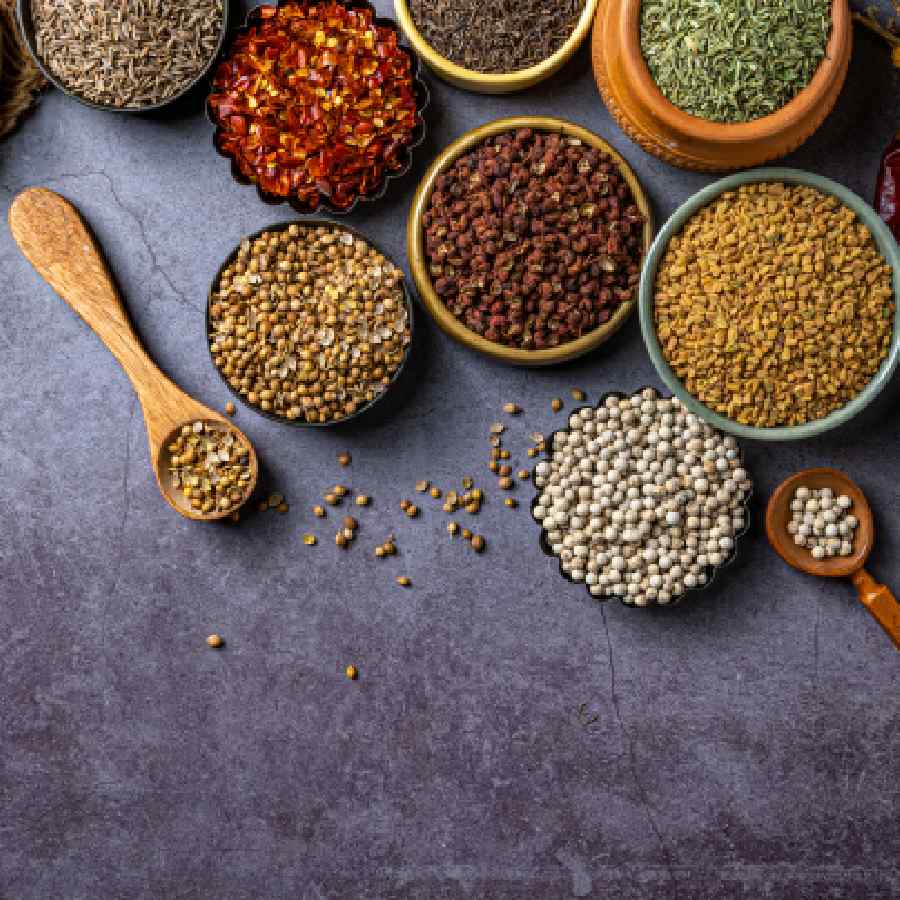 স্বাস্থ্য ভাল থাক মশলার গুণে। তালিকায় কী কী রাখবেন?