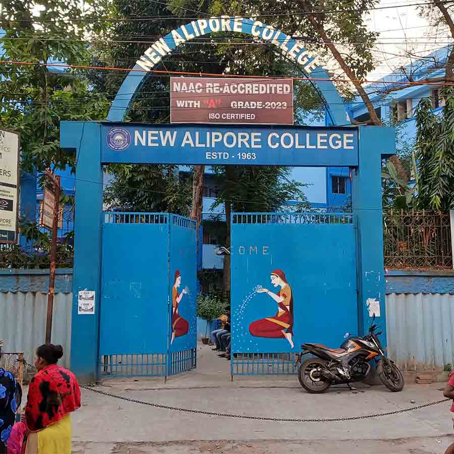 Permanent exhibition of North Bengal cultural expressions at New Alipore College