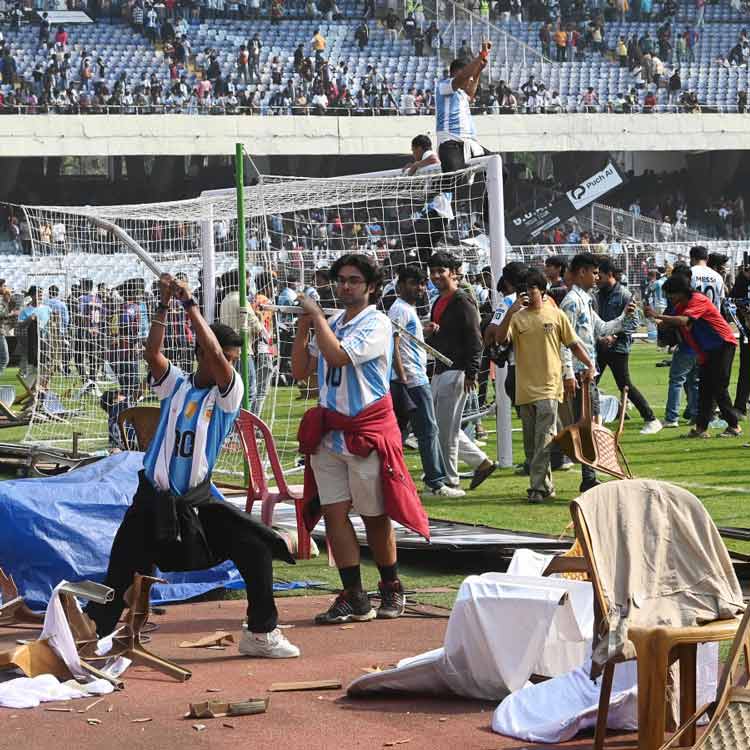 Calcutta High Court seeks report from West Bengal Government in Salt Lake Stadium incident dgtl