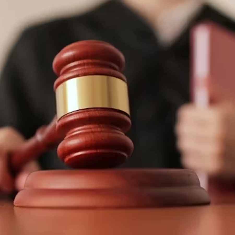 Supreme Court says trend of judges passing many orders before retirement like hitting sixes dgtl