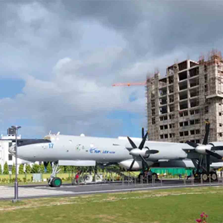 এয়ারক্র্যাফট মিউজ়িয়াম।