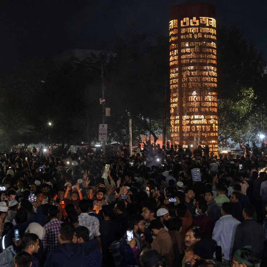 Youth leader Sharif Osman Hadi’s Death Sparks Protests in Dhaka, See Unrest in Pictures