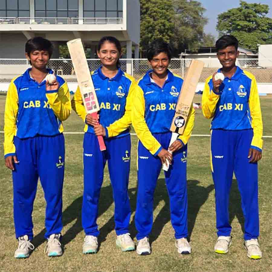 বাংলা অনুর্দ্ধ ১৫ দলের ক্রিকেটার।