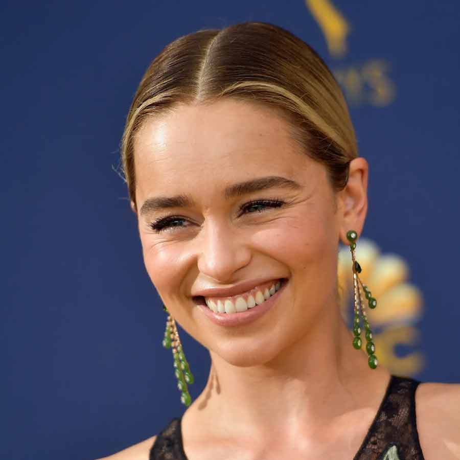 All need to know about actress Emilia Clarke and how she fights with brain aneurysm during shooting of Game of Thrones