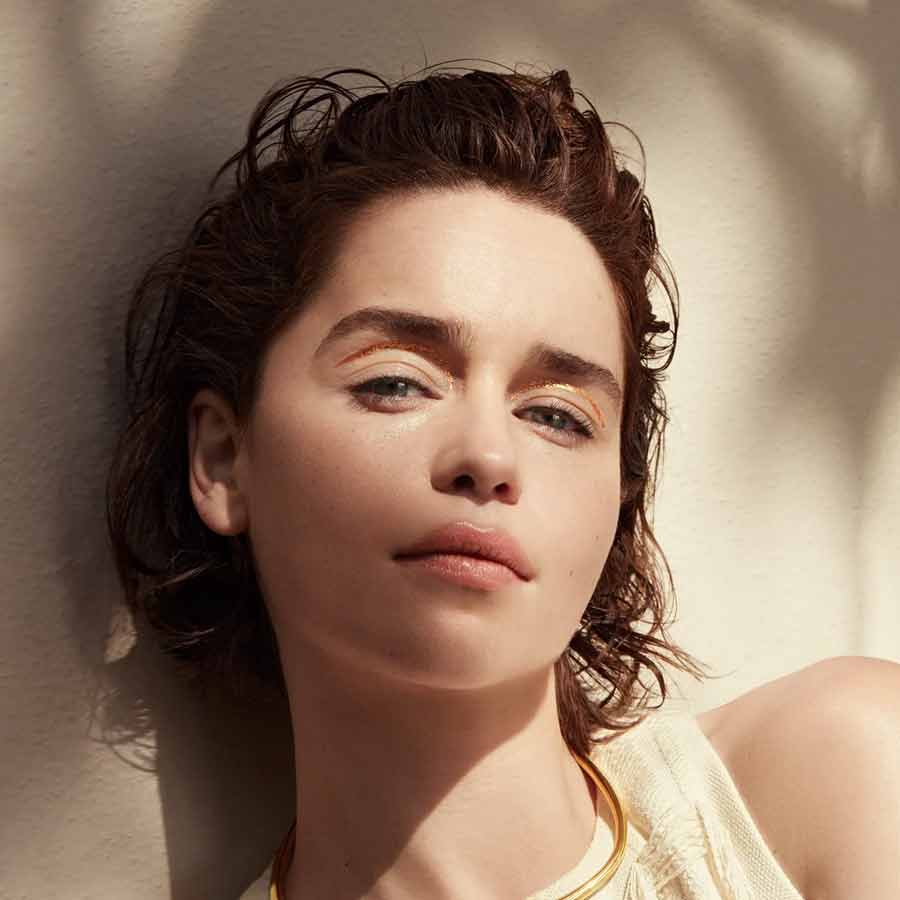 All need to know about actress Emilia Clarke and how she fights with brain aneurysm during shooting of Game of Thrones