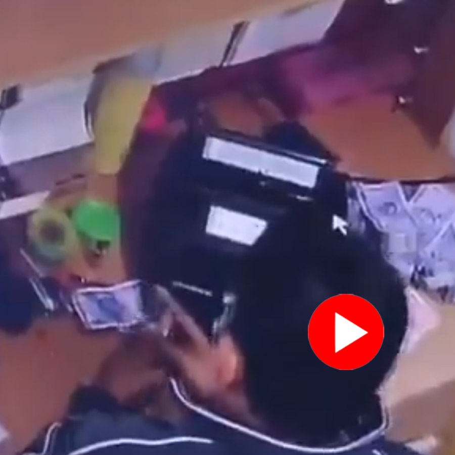 cashier at a bank counter allegedly removed currency notes