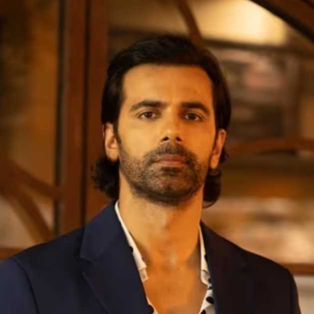 এখন কেমন আছেন অভিনেতা অনুজ সচদেব?