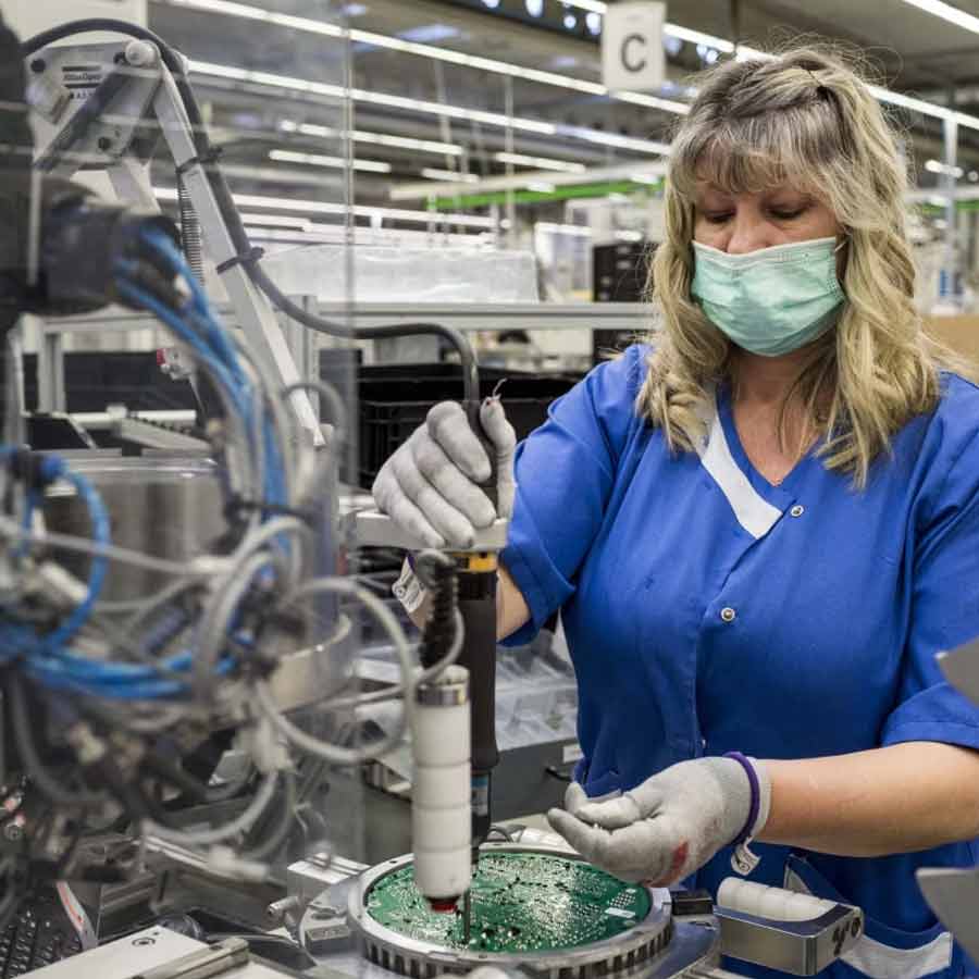 Around 24 thousand companies shutting down in 2025 amid corporate bankruptcy hits a decade high in Germany 