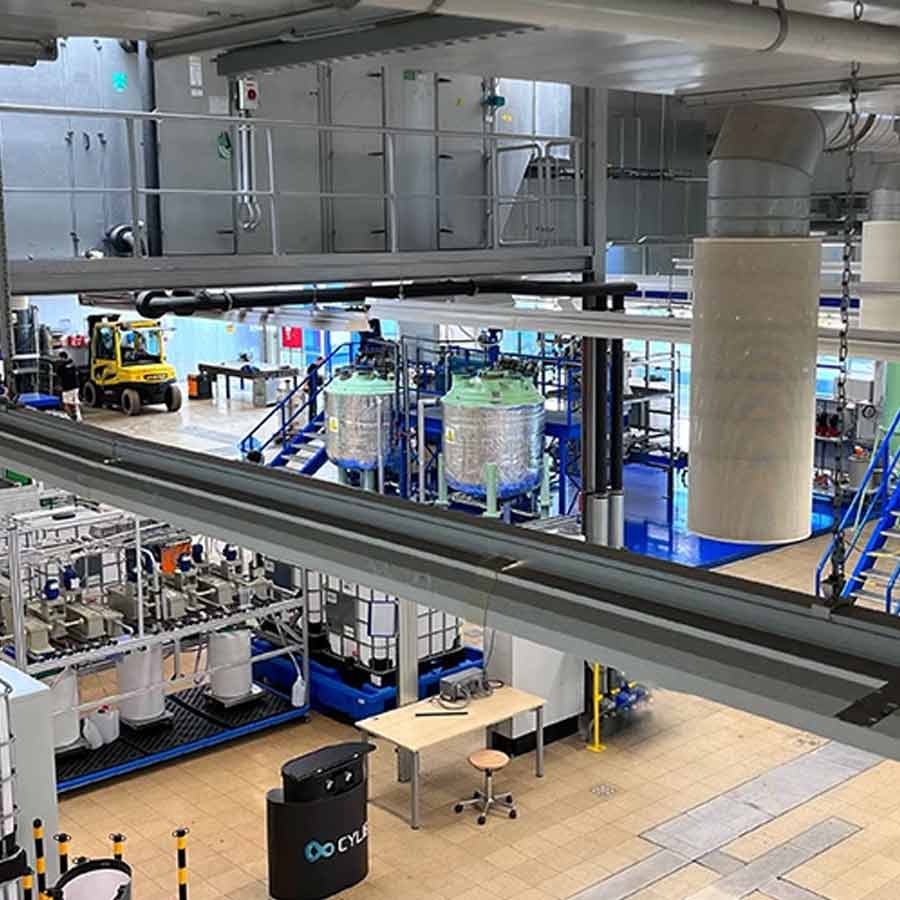 Around 24 thousand companies shutting down in 2025 amid corporate bankruptcy hits a decade high in Germany 