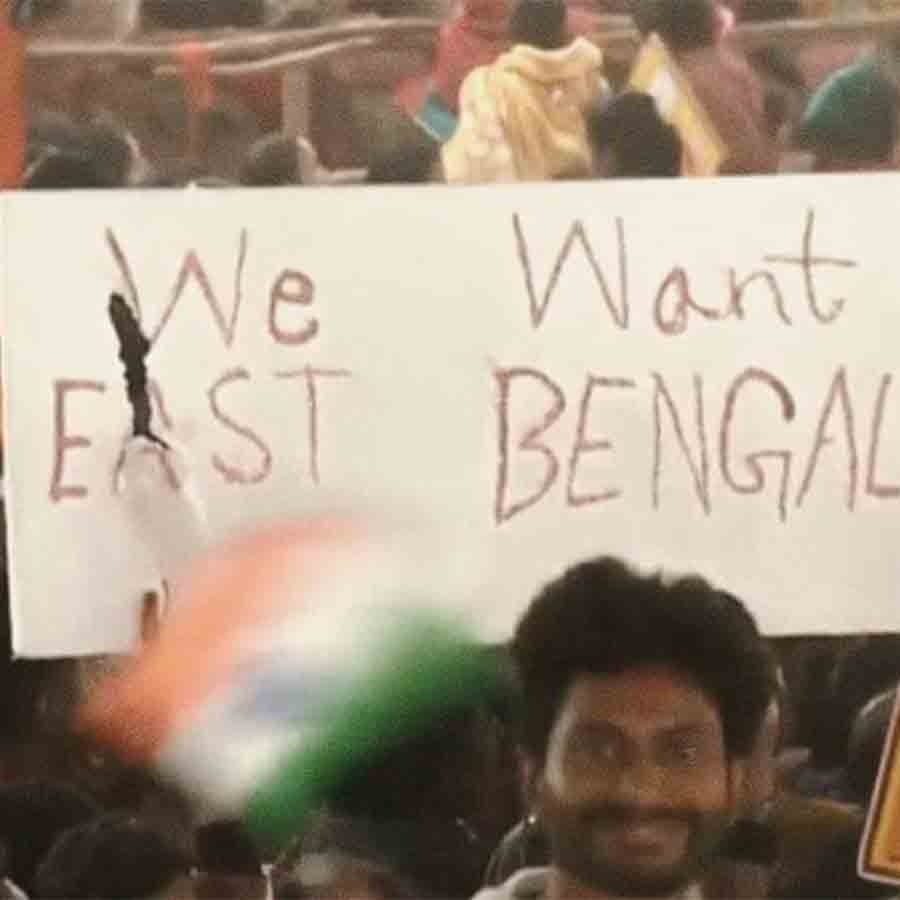 Controversy over a poster at Narendra Modi\\\\\\\'s public rally in Taherpur